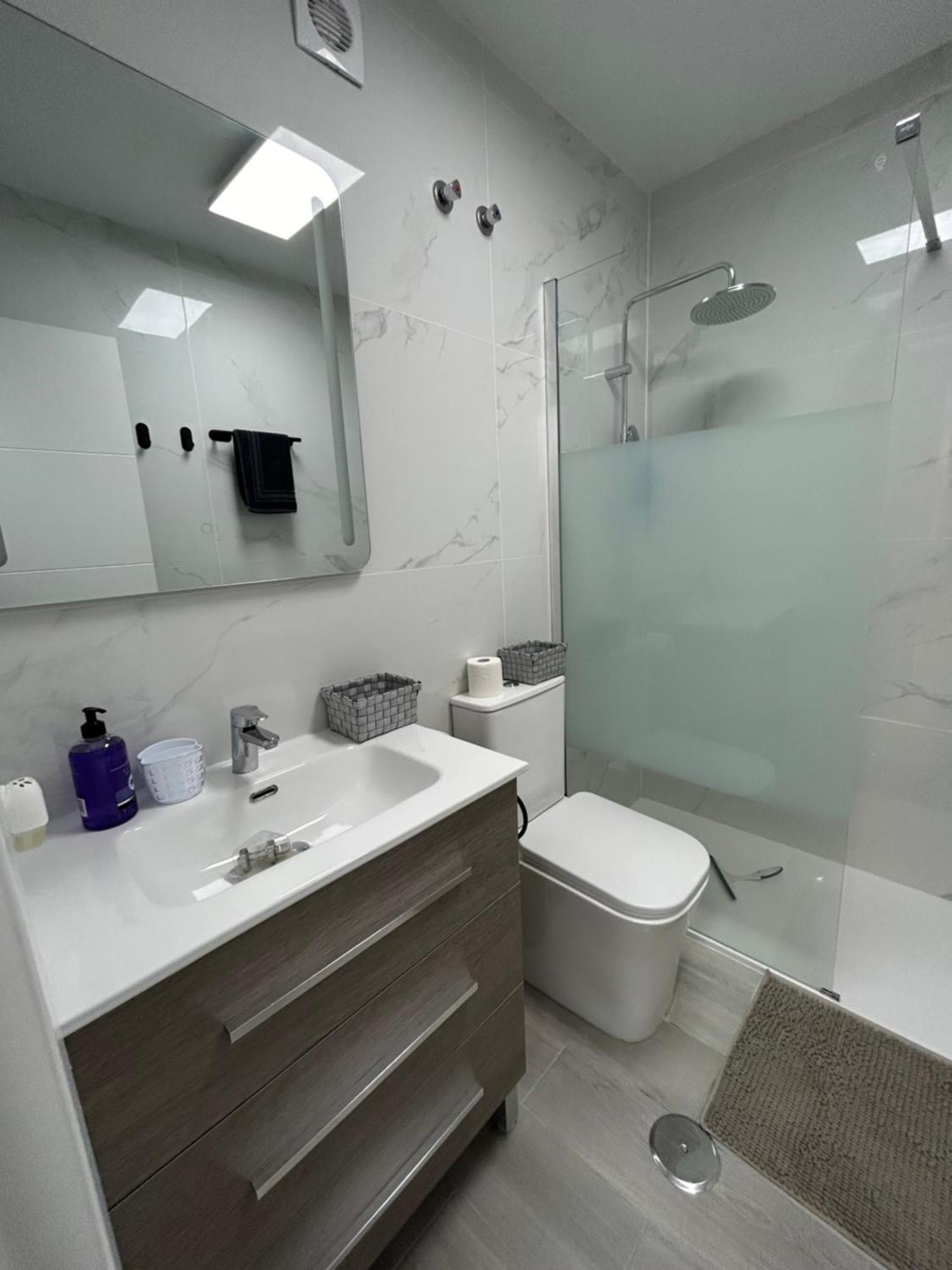 Skyline 21 Apartment Торевиеха Екстериор снимка
