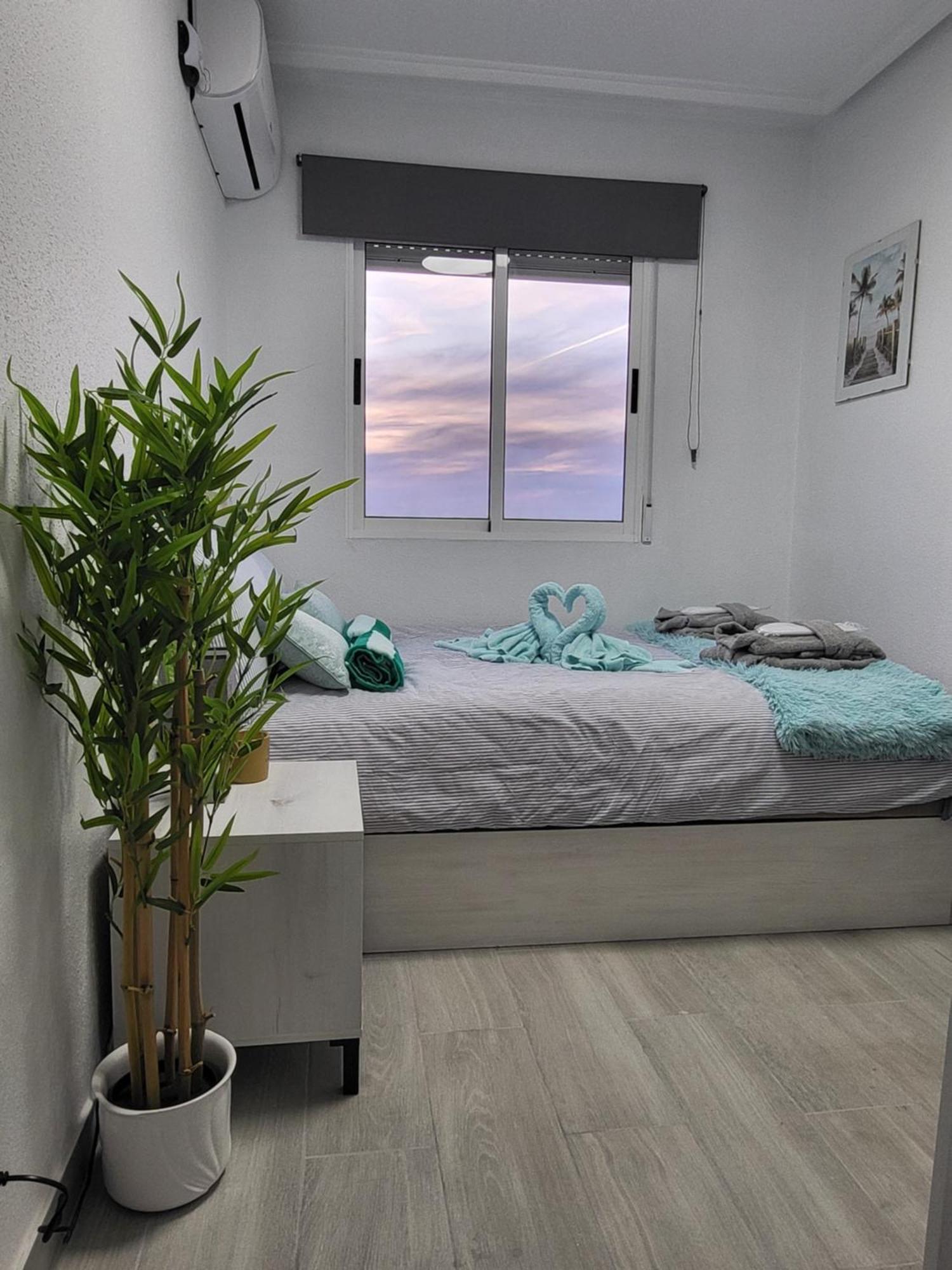 Skyline 21 Apartment Торевиеха Екстериор снимка