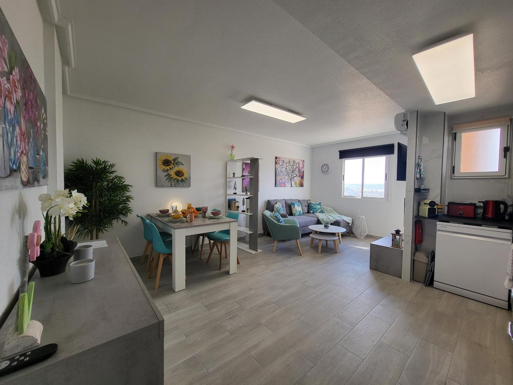 Skyline 21 Apartment Торевиеха Екстериор снимка